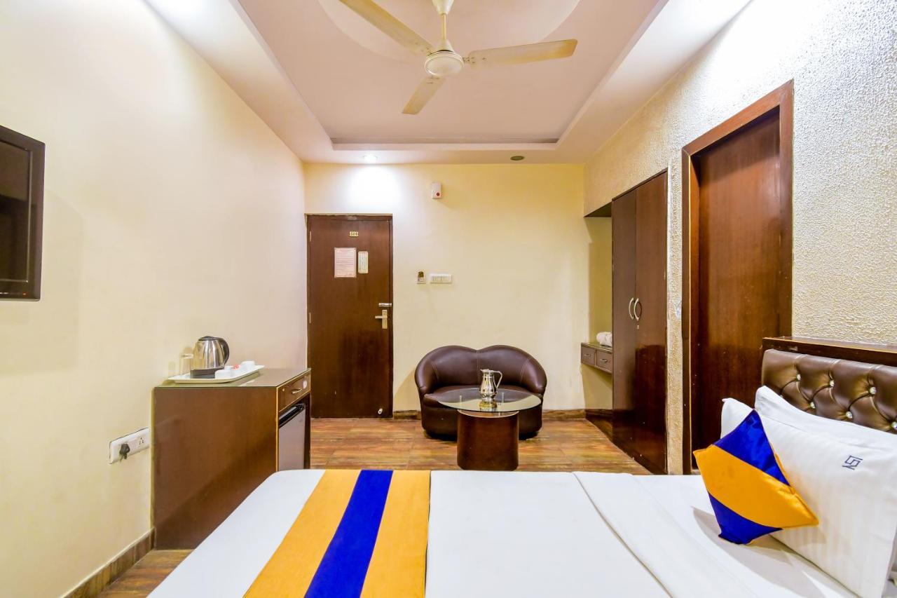 Hotel N S International Calcutta Eksteriør billede