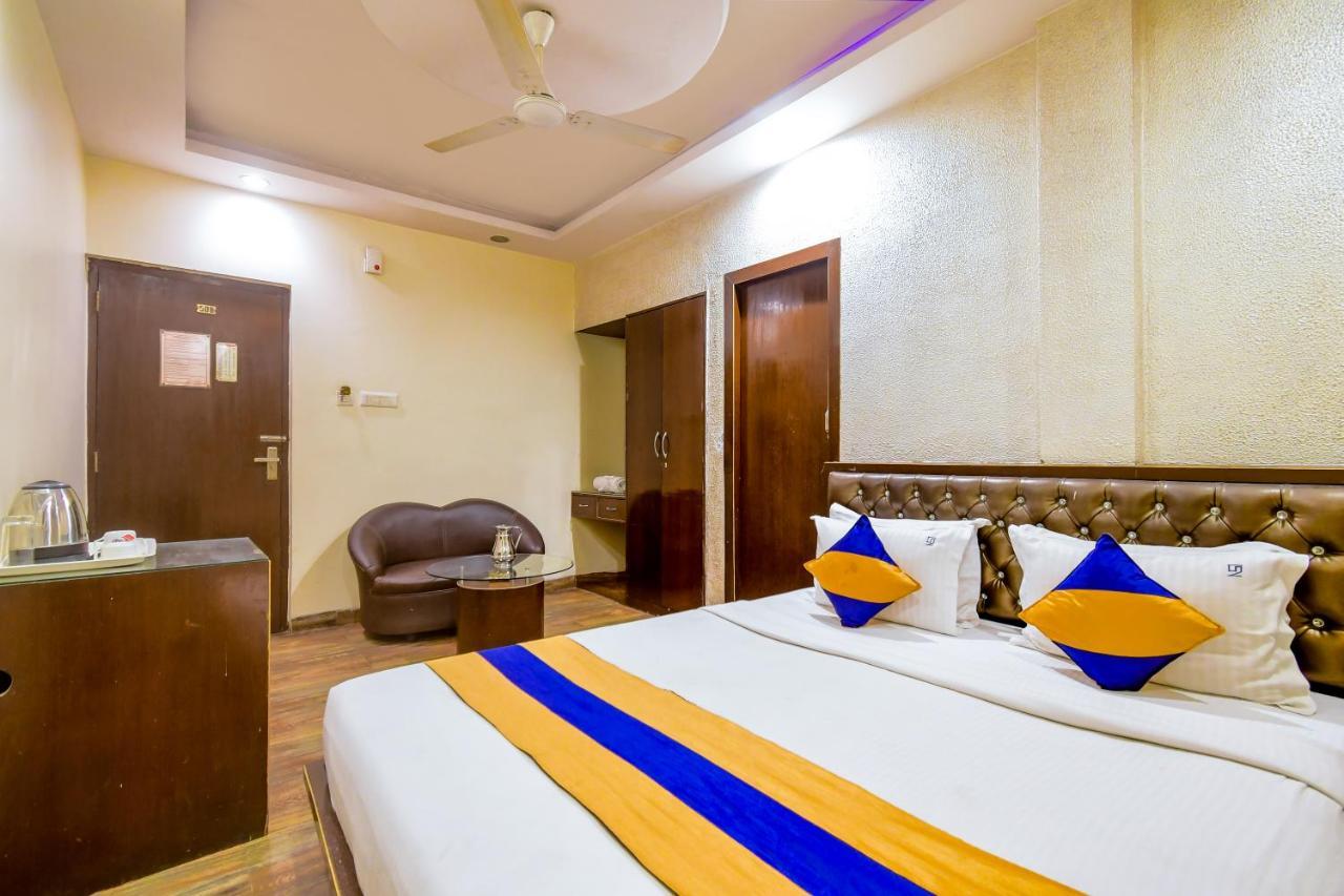 Hotel N S International Calcutta Eksteriør billede